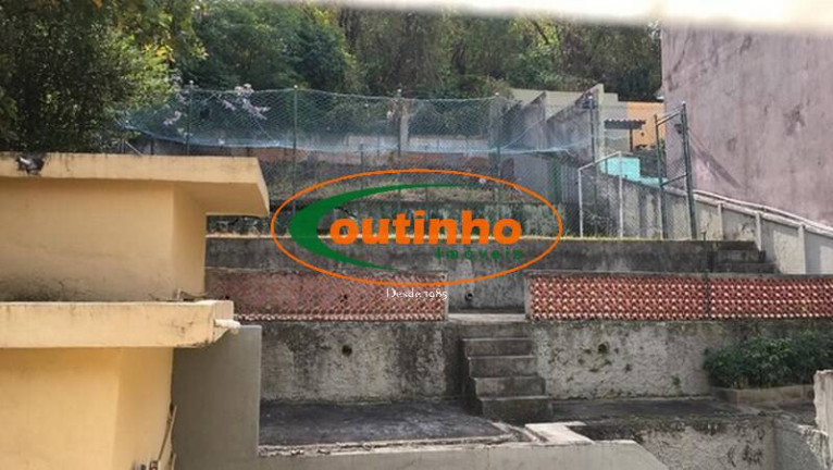 Imagem Casa com 4 Quartos à Venda, 575 m² em Grajaú - Rio De Janeiro Imagem Casa com 4 Quartos à Venda, 575 m² em Grajaú - Rio De Janeiro