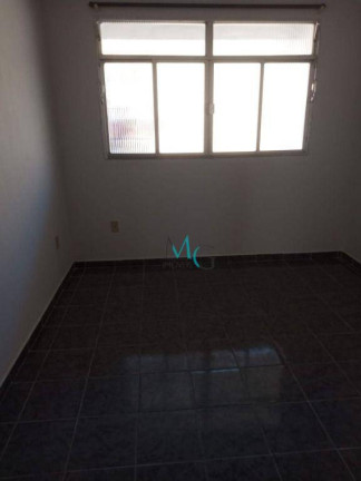 Imagem Sobrado com 2 Quartos para Alugar, 75 m² em Campo Grande - Rio De Janeiro