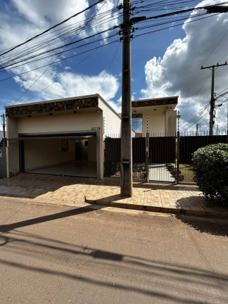 Casa com 3 Quartos à Venda,  em Jd Tarumã - Tangará Da Serra