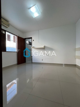 Imagem Casa com 3 Quartos à Venda, 246 m² em Capim Macio - Natal