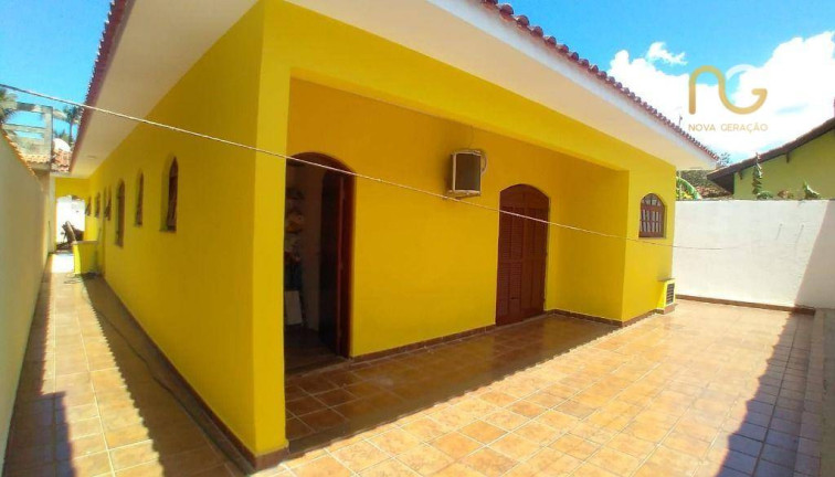 Imagem Casa com 4 Quartos à Venda, 270 m² em Balneário Flórida - Praia Grande Imagem Casa com 4 Quartos à Venda, 270 m² em Balneário Flórida - Praia Grande