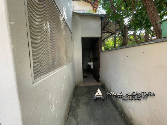 Imagem Casa com 3 Quartos à Venda, 250 m² em Giovanini - Coronel Fabriciano Imagem Casa com 3 Quartos à Venda, 250 m² em Giovanini - Coronel Fabriciano