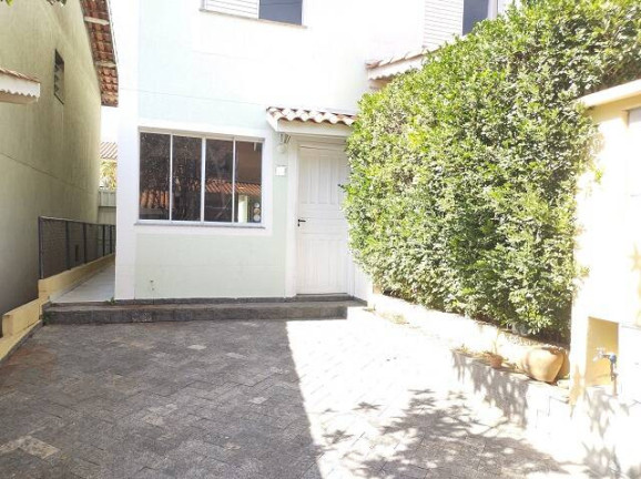 Imagem Casa com 2 Quartos para Alugar, 69 m² em Granja Viana - Cotia