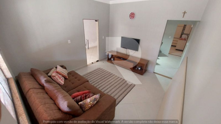 Imagem Casa com 3 Quartos à Venda, 220 m²