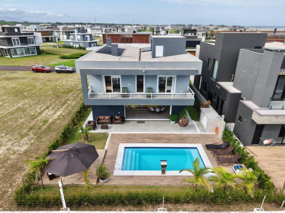 Imagem Casa com 5 Quartos à Venda, 349 m² em Condomínio Costa Serena - Capão Da Canoa Imagem Casa com 5 Quartos à Venda, 349 m² em Condomínio Costa Serena - Capão Da Canoa