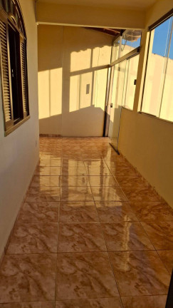 Casa com 2 Quartos para Alugar,  em Praça Da Bandeira - Araruama
