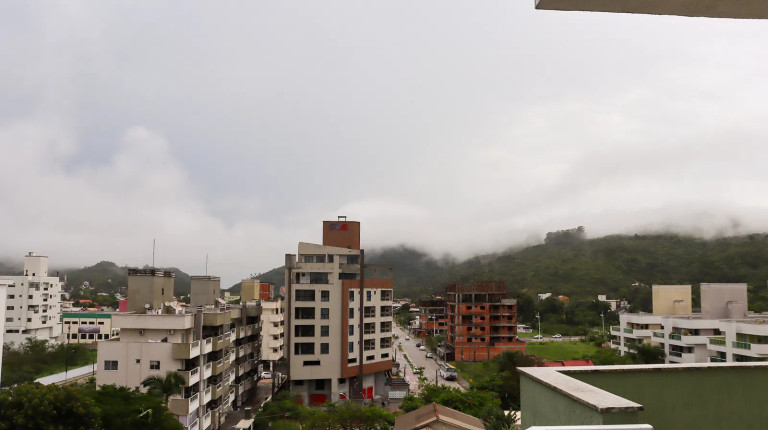 Imagem Cobertura com 3 Quartos à Venda, 140 m² em Bombas - Bombinhas