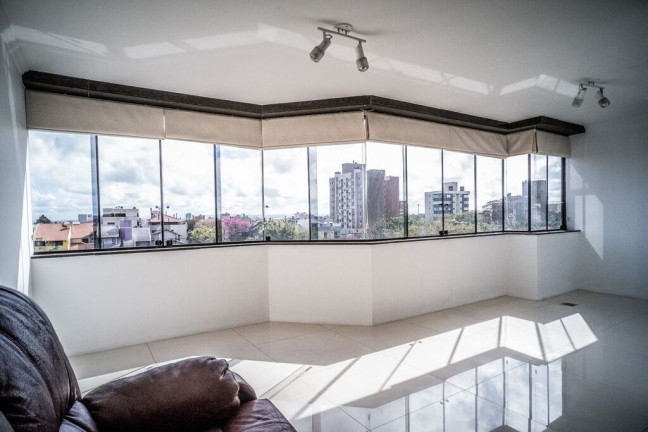 Imagem Cobertura com 3 Quartos à Venda, 255 m² em Jardim Itu - Porto Alegre
