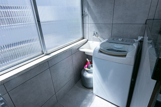 Imagem Apartamento com 2 Quartos à Venda, 59 m² em São Sebastião - Porto Alegre