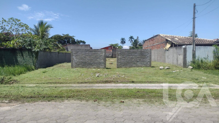 Terreno à Venda, 490 m² em Jardim Das Gaivotas - Caraguatatuba