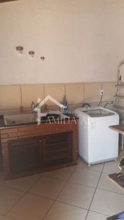 Imagem Sobrado com 3 Quartos à Venda, 248 m² em Parque Guarani - Joinville