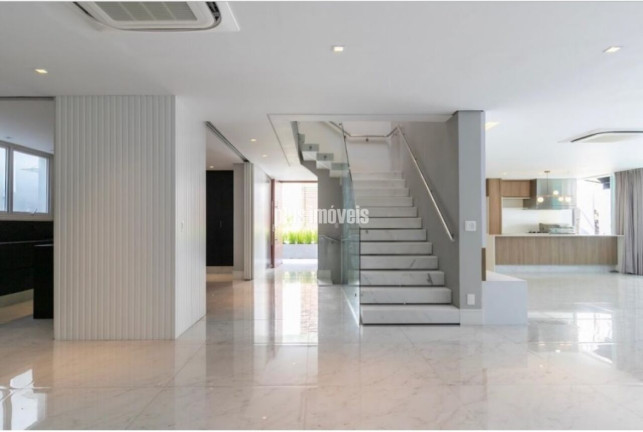 Imagem Casa com 3 Quartos para Alugar, 600 m² em Granja Julieta - São Paulo