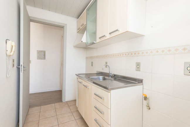 Imagem Imóvel com 2 Quartos à Venda, 54 m² em Humaitá - Porto Alegre Imagem Imóvel com 2 Quartos à Venda, 54 m² em Humaitá - Porto Alegre