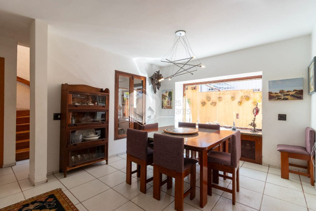 Imagem Sobrado com 3 Quartos à Venda, 195 m² em Aclimação - São Paulo Imagem Sobrado com 3 Quartos à Venda, 195 m² em Aclimação - São Paulo