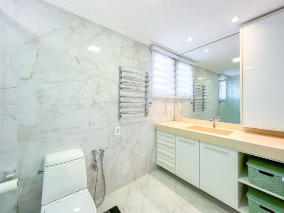 Imagem Cobertura com 3 Quartos à Venda, 249 m² em Petrópolis - Porto Alegre Imagem Cobertura com 3 Quartos à Venda, 249 m² em Petrópolis - Porto Alegre