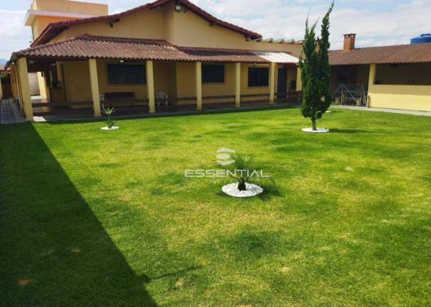 Chácara com 6 Quartos à Venda, 1.000 m² em Centro - Igaratá