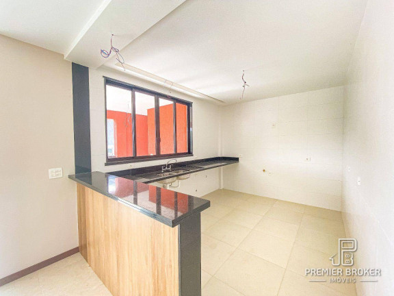 Imagem Casa com 3 Quartos à Venda, 300 m² em Vargem Grande - Teresópolis Imagem Casa com 3 Quartos à Venda, 300 m² em Vargem Grande - Teresópolis