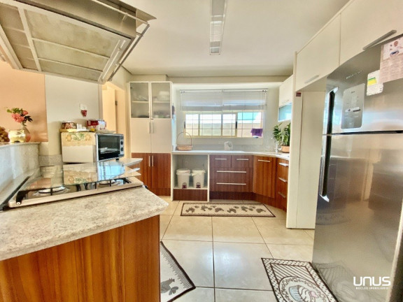 Imagem Casa com 5 Quartos à Venda, 408 m² em Coqueiros - Florianópolis Imagem Casa com 5 Quartos à Venda, 408 m² em Coqueiros - Florianópolis