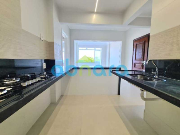 Imagem Apartamento com 2 Quartos à Venda, 85 m² em Copacabana - Rio De Janeiro Imagem Apartamento com 2 Quartos à Venda, 85 m² em Copacabana - Rio De Janeiro
