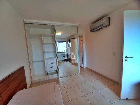 Imagem Casa com 3 Quartos à Venda, 181 m² em Edson Queiroz - Fortaleza Imagem Casa com 3 Quartos à Venda, 181 m² em Edson Queiroz - Fortaleza