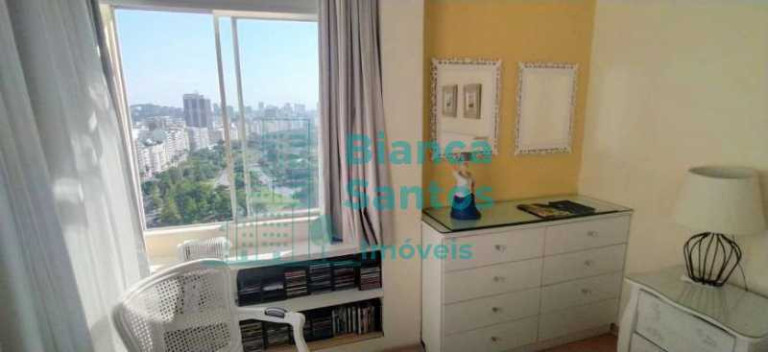 Imagem Apartamento com 4 Quartos à Venda, 180 m² em Flamengo - Rio De Janeiro Imagem Apartamento com 4 Quartos à Venda, 180 m² em Flamengo - Rio De Janeiro
