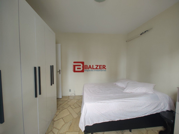 Imagem Apartamento com 2 Quartos à Venda, 75 m² em Centro - Florianópolis