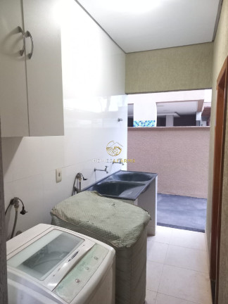Imagem Casa com 3 Quartos à Venda, 216 m² em Jardins Lisboa - Goiânia