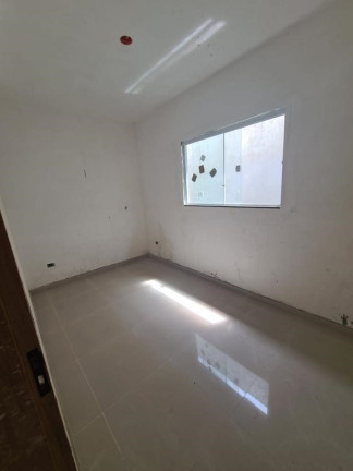 Imagem Casa com 2 Quartos à Venda, 63 m² em Balneario Dos Golfinhos - Caraguatatuba