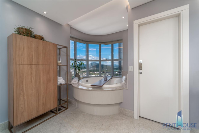 Imagem Apartamento com 4 Quartos à Venda, 238 m² em Centro - Balneário Camboriú