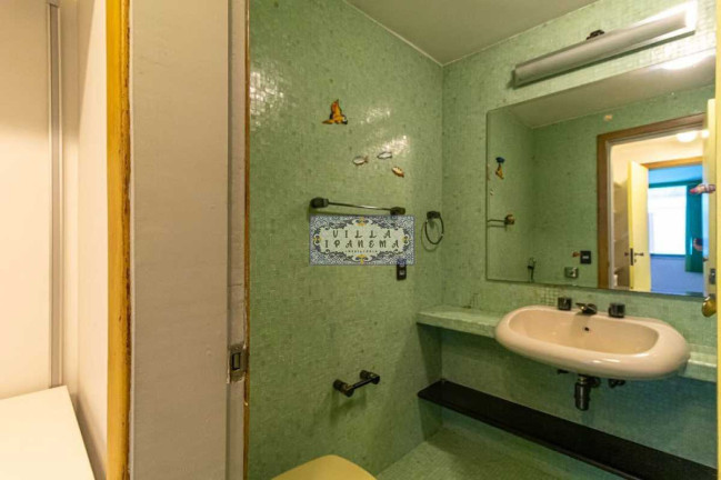 Imagem Cobertura com 4 Quartos à Venda, em Copacabana - Rio De Janeiro Imagem Cobertura com 4 Quartos à Venda, em Copacabana - Rio De Janeiro