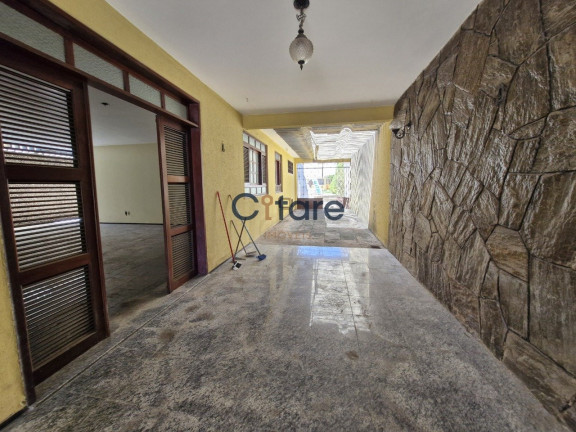 Imagem Casa com 3 Quartos à Venda, 720 m² em Parque Manibura - Fortaleza Imagem Casa com 3 Quartos à Venda, 720 m² em Parque Manibura - Fortaleza