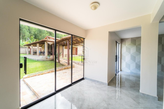 Imagem Sobrado com 4 Quartos à Venda, 470 m² em Park Way - Brasília Imagem Sobrado com 4 Quartos à Venda, 470 m² em Park Way - Brasília