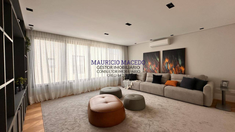 Imagem Casa com 4 Quartos à Venda, 730 m² em Alphaville - Santana De Parnaíba Imagem Casa com 4 Quartos à Venda, 730 m² em Alphaville - Santana De Parnaíba