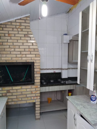 Imagem Sobrado com 4 Quartos à Venda, 90 m² em Humaitá - Porto Alegre Imagem Sobrado com 4 Quartos à Venda, 90 m² em Humaitá - Porto Alegre
