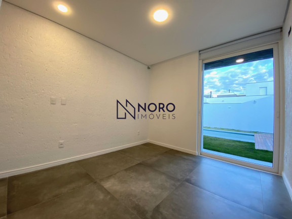 Casa de Condomínio com 3 Quartos à Venda, 250 m² em São José - Santa Maria
