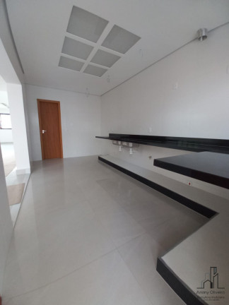 Imagem Casa de Condomínio com 3 Quartos à Venda, 286 m² em Recreio Dos Bandeirantes - Rio De Janeiro Imagem Casa de Condomínio com 3 Quartos à Venda, 286 m² em Recreio Dos Bandeirantes - Rio De Janeiro