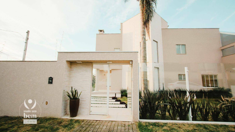 Imagem Casa com 3 Quartos à Venda, 363 m² em Butiatuvinha - Curitiba