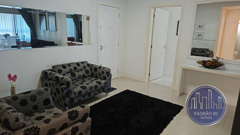 Imagem Apartamento com 3 Quartos à Venda, 100 m² em Centro - Balneário Camboriú Imagem Apartamento com 3 Quartos à Venda, 100 m² em Centro - Balneário Camboriú