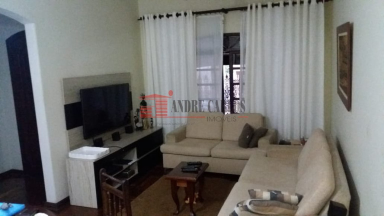 Imagem Sobrado com 4 Quartos à Venda, 225 m² em Santo Antônio - Osasco