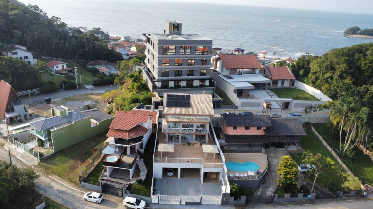 Imagem Casa com 4 Quartos à Venda, em Itajuba - Barra Velha Imagem Casa com 4 Quartos à Venda, em Itajuba - Barra Velha