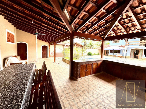 Imagem Casa de Condomínio com 6 Quartos para Temporada, 360 m² em Mar Verde - Caraguatatuba