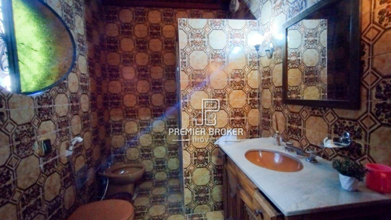 Imagem Casa com 4 Quartos à Venda, 249 m² em Colônia Alpina - Teresópolis