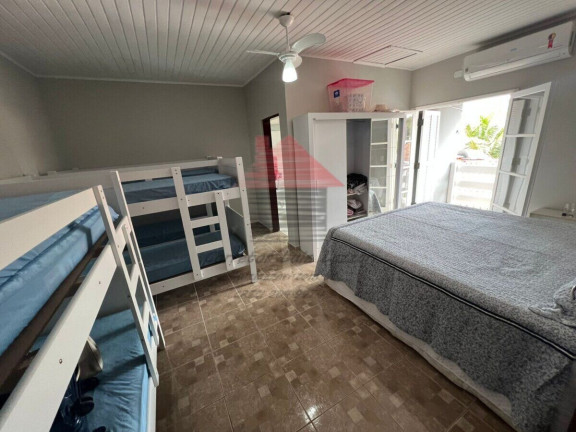 Imagem Casa com 3 Quartos à Venda, 240 m² em Jardim Imperador - Peruíbe