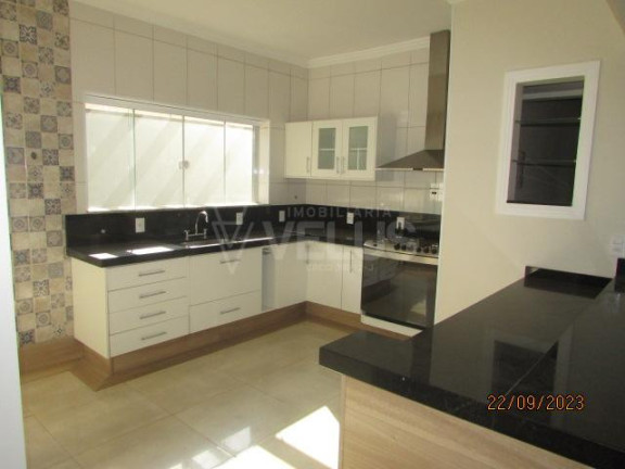 Imagem Casa com 2 Quartos à Venda, 240 m² em Jardim Italia - Itapetininga Imagem Casa com 2 Quartos à Venda, 240 m² em Jardim Italia - Itapetininga