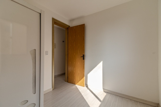 Imagem Apartamento com 2 Quartos à Venda, 45 m² em Jardim Leopoldina - Porto Alegre