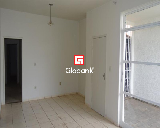 Casa com 3 Quartos à Venda, 130 m² em Sagrada Família - Montes Claros