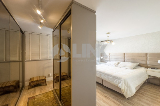 Imagem Imóvel com 3 Quartos à Venda, 244 m² em Bela Vista - Porto Alegre Imagem Imóvel com 3 Quartos à Venda, 244 m² em Bela Vista - Porto Alegre