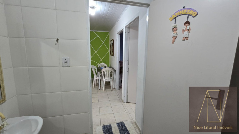 Imagem Casa com 2 Quartos à Venda, 47 m² em Travessão - Caraguatatuba