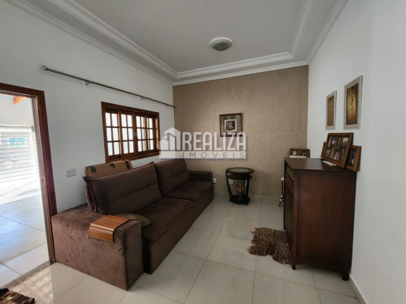 Imagem Casa com 3 Quartos à Venda, 260 m² em Quinta Boa Esperança - Uberaba Imagem Casa com 3 Quartos à Venda, 260 m² em Quinta Boa Esperança - Uberaba