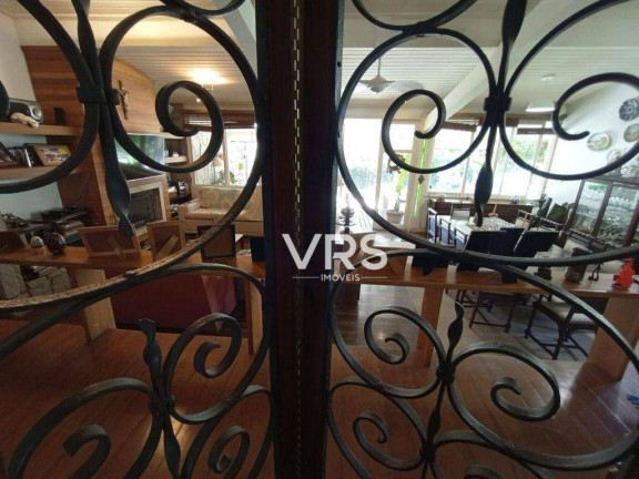 Imagem Casa com 5 Quartos à Venda, 269 m² em Albuquerque - Teresópolis Imagem Casa com 5 Quartos à Venda, 269 m² em Albuquerque - Teresópolis